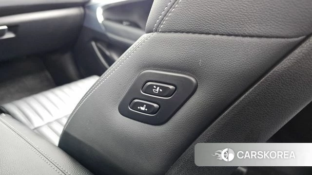 Genesis The New G70 id 4872127 из Кореи 29