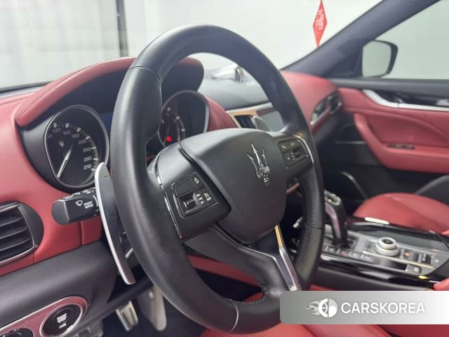 Maserati Levante id 4236392 из Китая 29