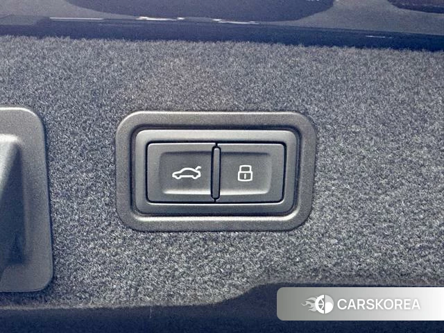 Audi A8 id 4342204 из Китая 29