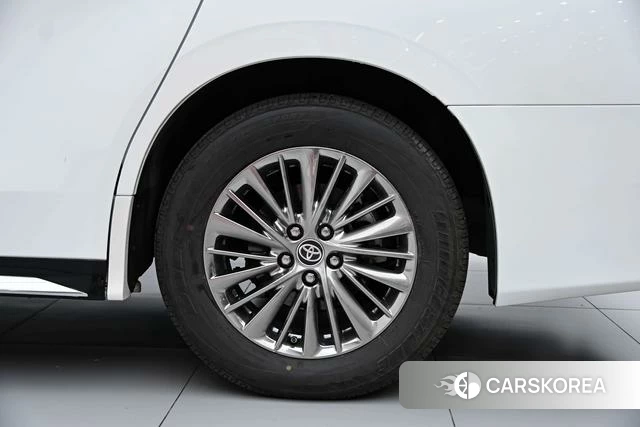 Toyota Elfa id 4261830 из Китая 29
