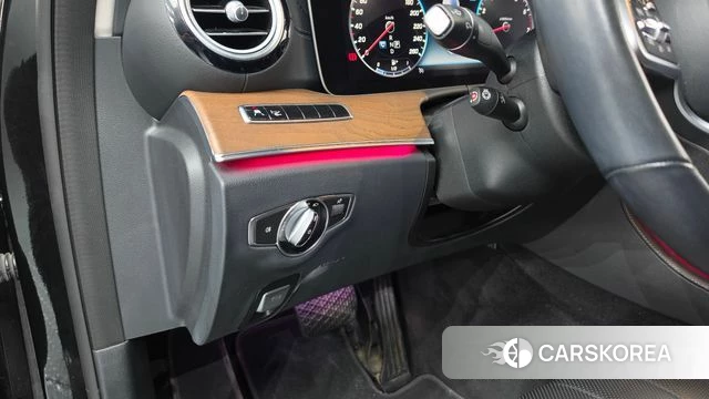 Mercedes-Benz E-Class W213 id 4658356 из Кореи 29