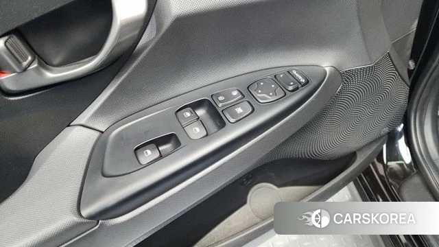 Hyundai Veloster (JS) id 4284257 из Кореи 29