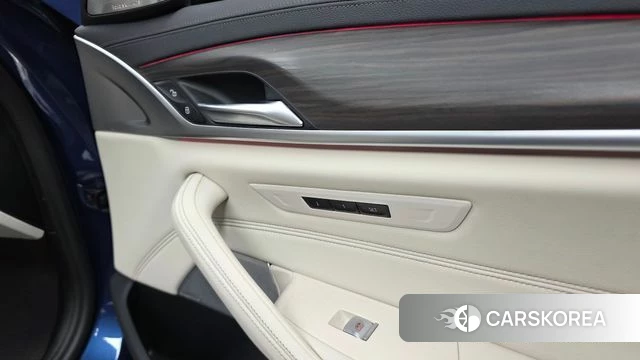 BMW 5 Series (G30) id 4836238 из Кореи 29