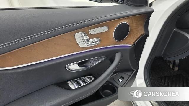 Mercedes-Benz E-Class W213 id 4727208 из Кореи 29