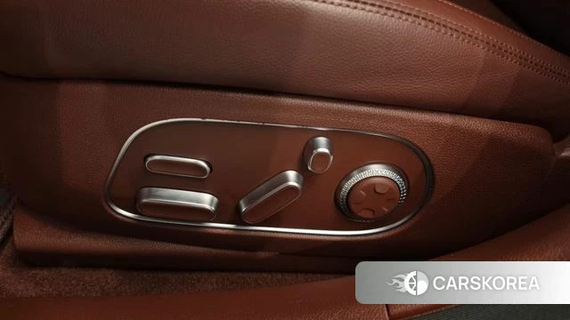 Genesis G90 (RS4) id 4758686 из Кореи 29