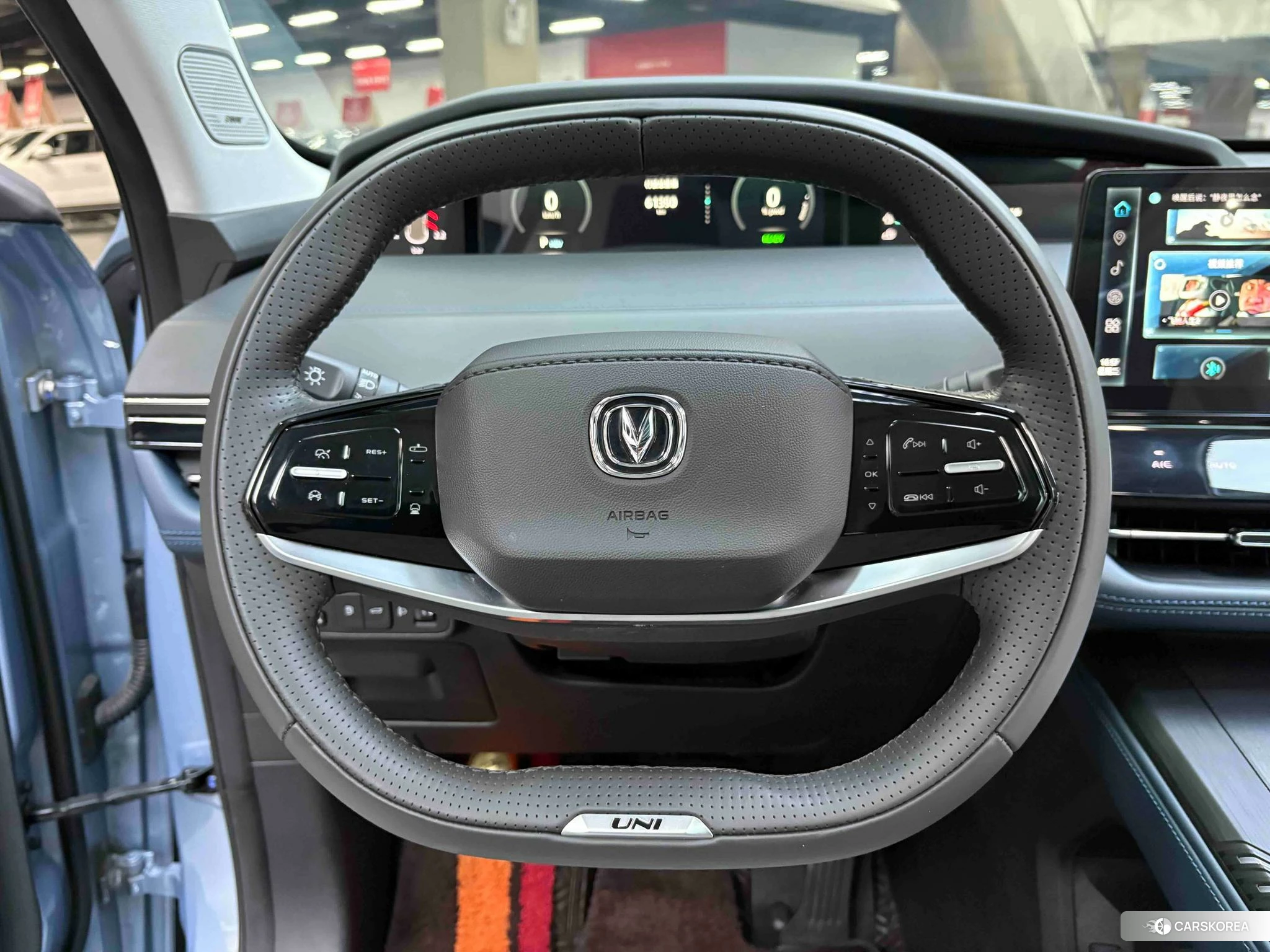 Chang'an UNI-K Smart iDD id 4461500 из Китая 29