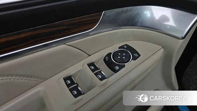 Ford Explorer id 4203813 из Кореи 29