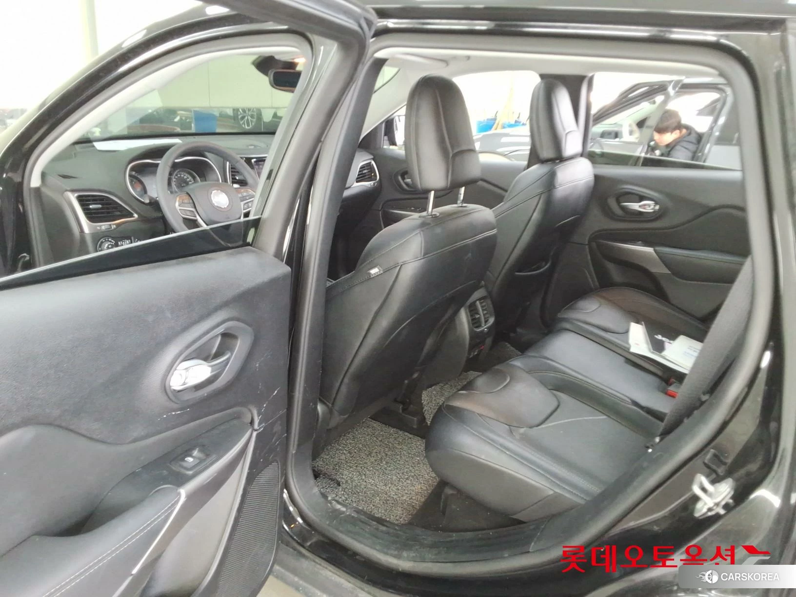 Jeep Straw Cherokee 2.4 AWD id 3875654 из Кореи 29