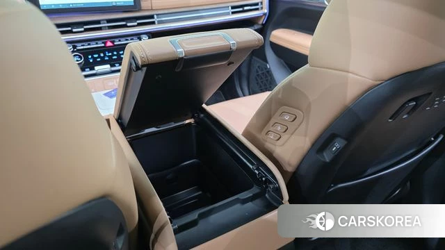 Hyundai Santa Fe (MX5) id 4612278 из Кореи 29