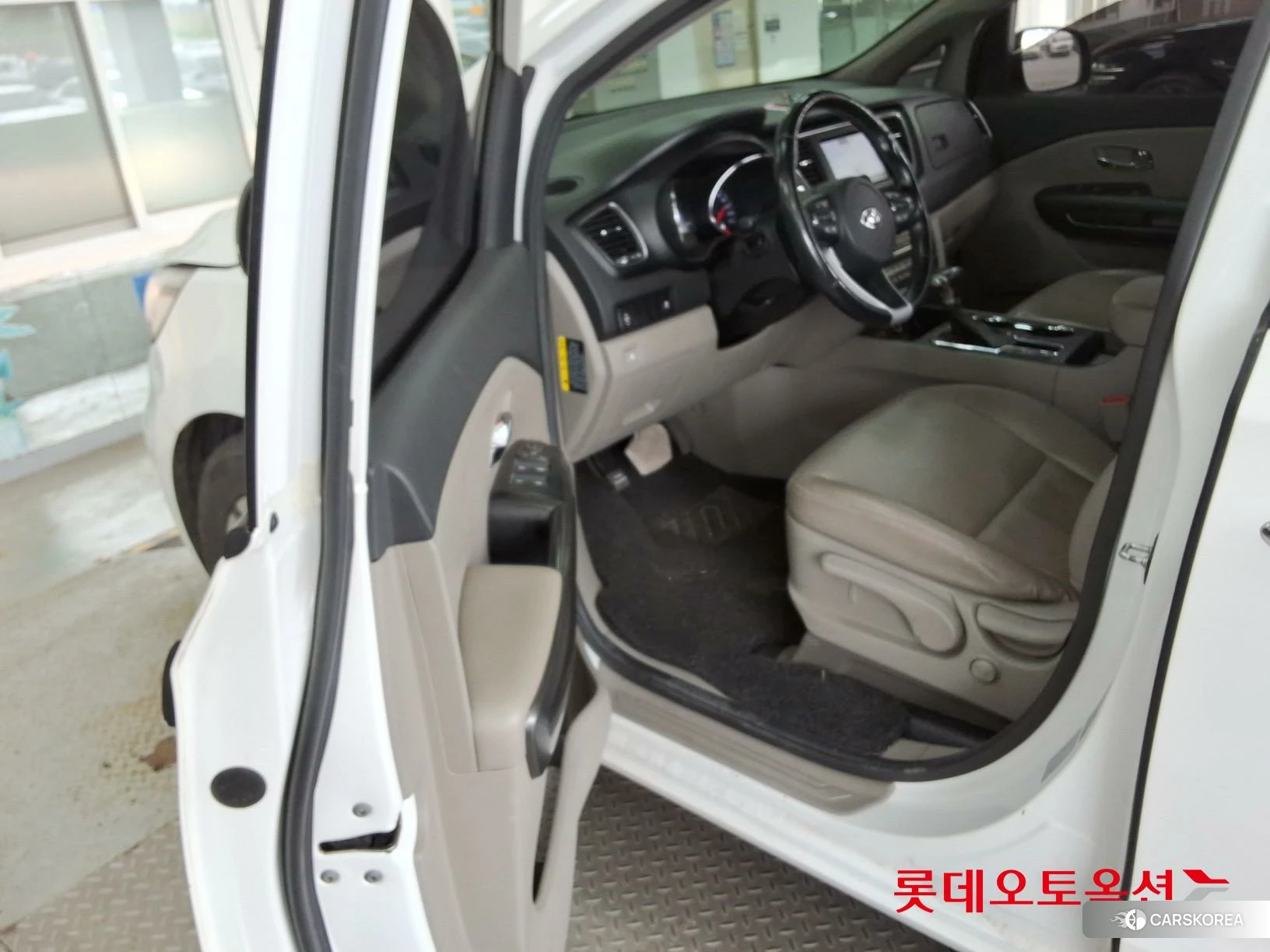 Kia Carnival id 4289633 из Кореи 29