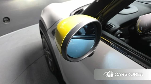 Mini Cooper Electric id 4443241 из Кореи 29