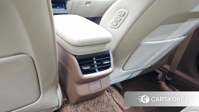 Hyundai Grandeur Hybrid (GN7) id 4640229 из Кореи 29