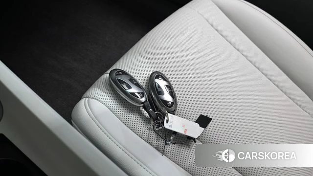 Hyundai Grandeur Hybrid (GN7) id 4516725 из Кореи 29