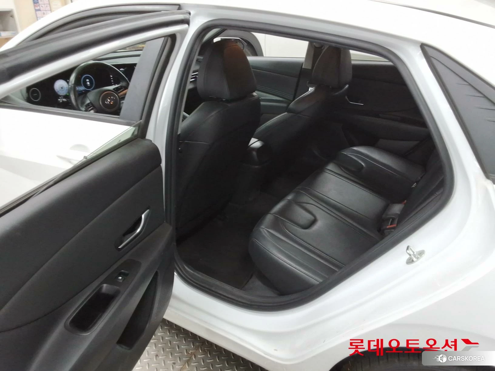 Hyundai Avante Hybrid id 4902383 из Кореи 29