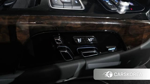 Genesis G90 id 4268934 из Кореи 29