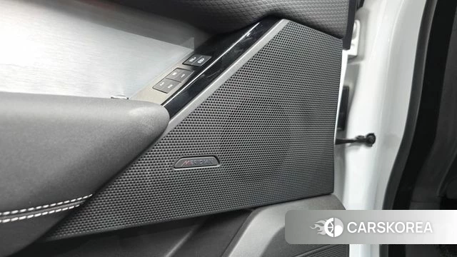 Land Rover Range Rover Velar id 4230610 из Кореи 29