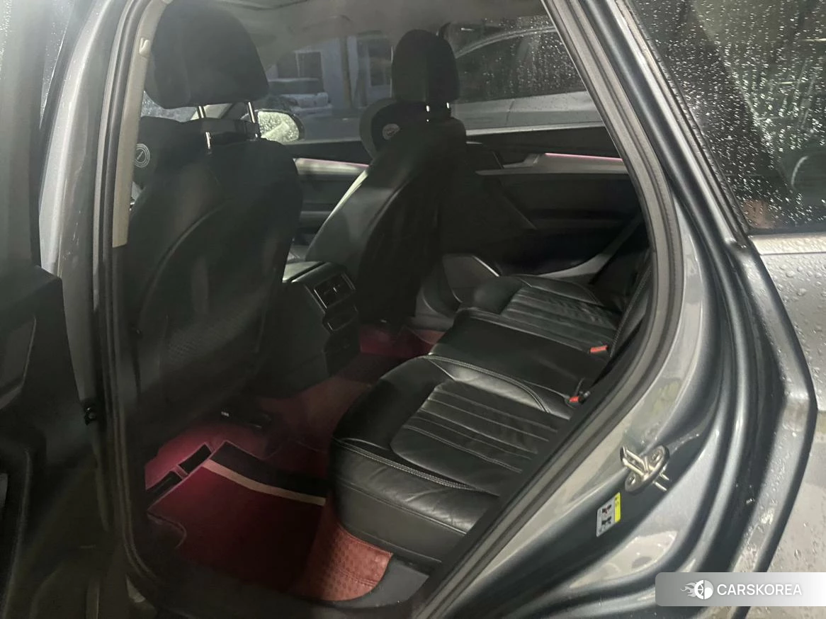 Audi Q5L id 4479350 из Китая 29