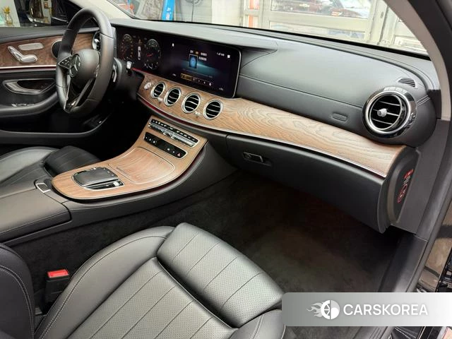 Mercedes-Benz E-class id 4258359 из Китая 29
