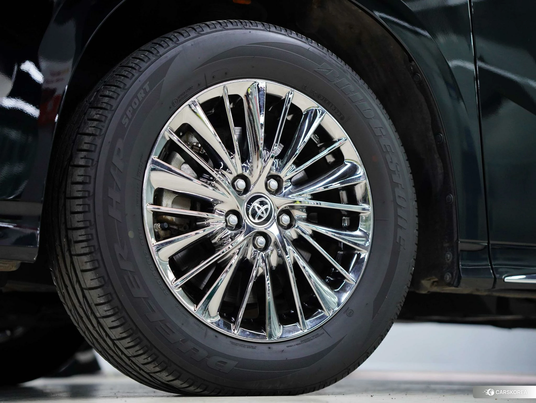 Toyota Elfa id 4511019 из Китая 29