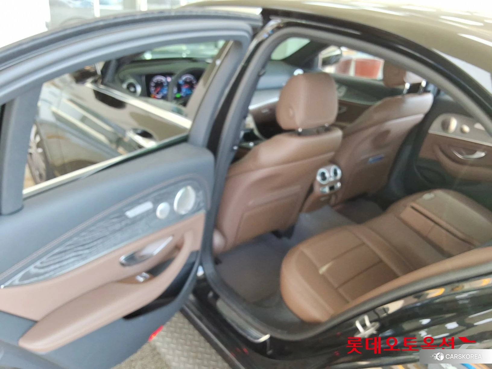 Mercedes-Benz Mercedes-Benz E350 4MATIC id 4674063 из Кореи 29