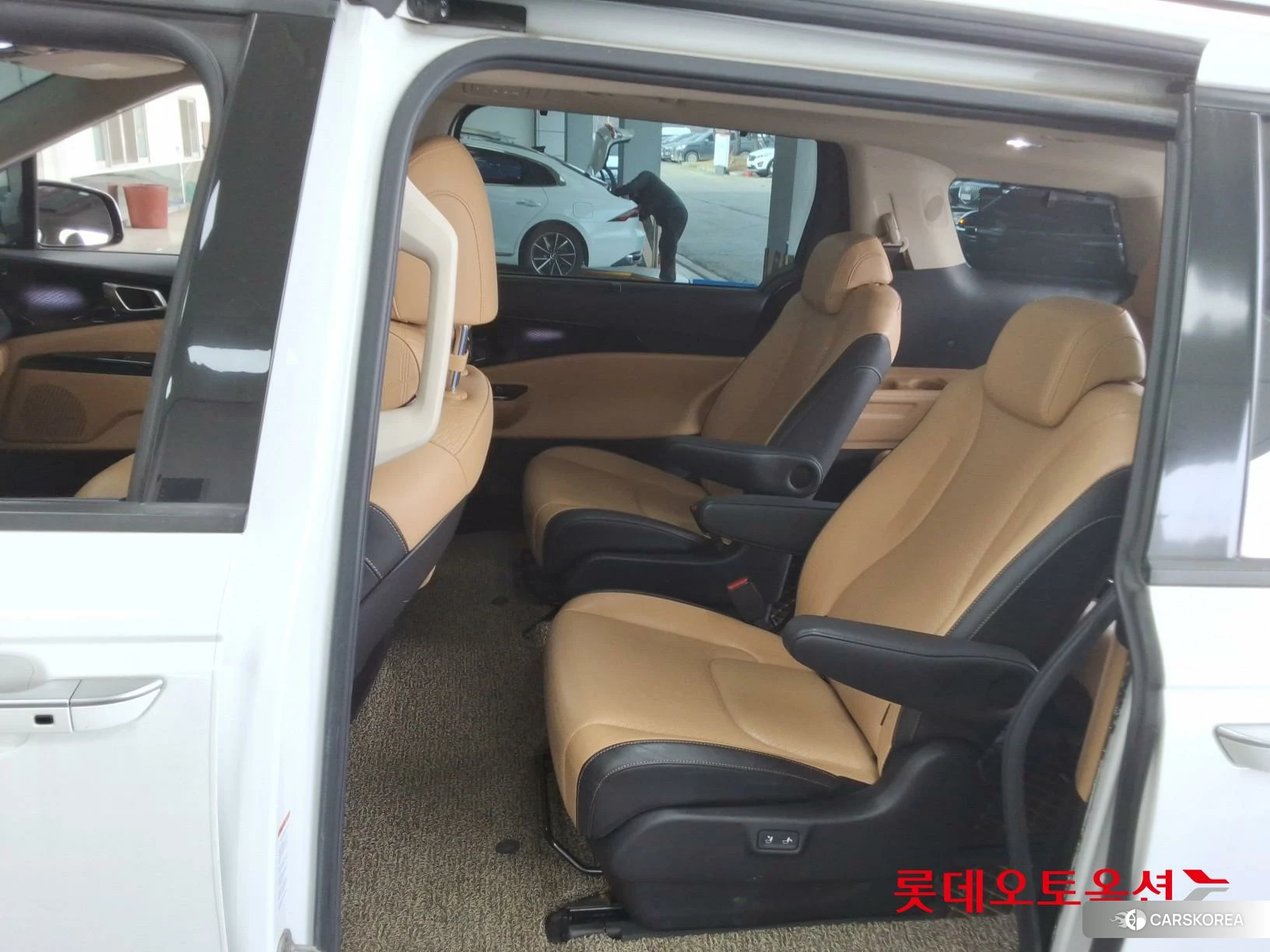 Kia Carnival id 3888395 из Кореи 29