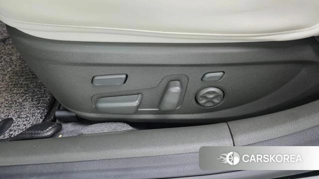 Hyundai The New Grandeur IG id 4618804 из Кореи 29