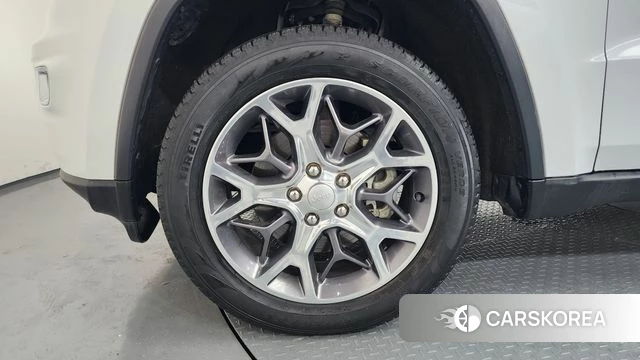 Jeep Grand Cherokee id 4593871 из Кореи 29