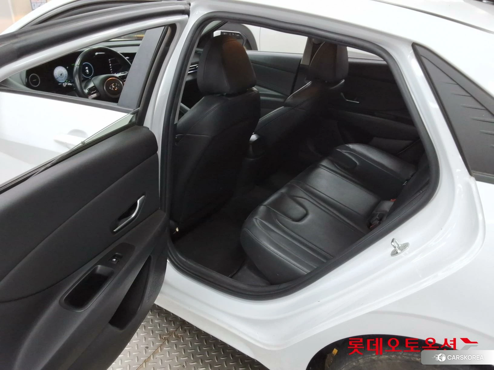 Hyundai Avante Hybrid id 4902379 из Кореи 29