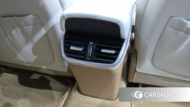 Hyundai The New Grandeur IG Hybrid id 4350318 из Кореи 29