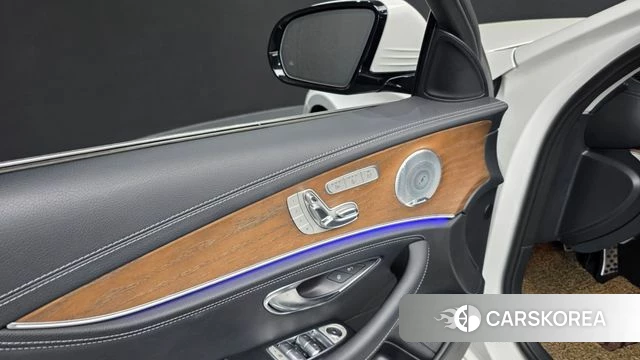 Mercedes-Benz E-Class W213 id 4530277 из Кореи 29