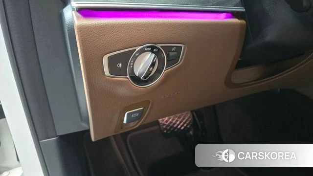Mercedes-Benz E-Class W213 id 4620628 из Кореи 29