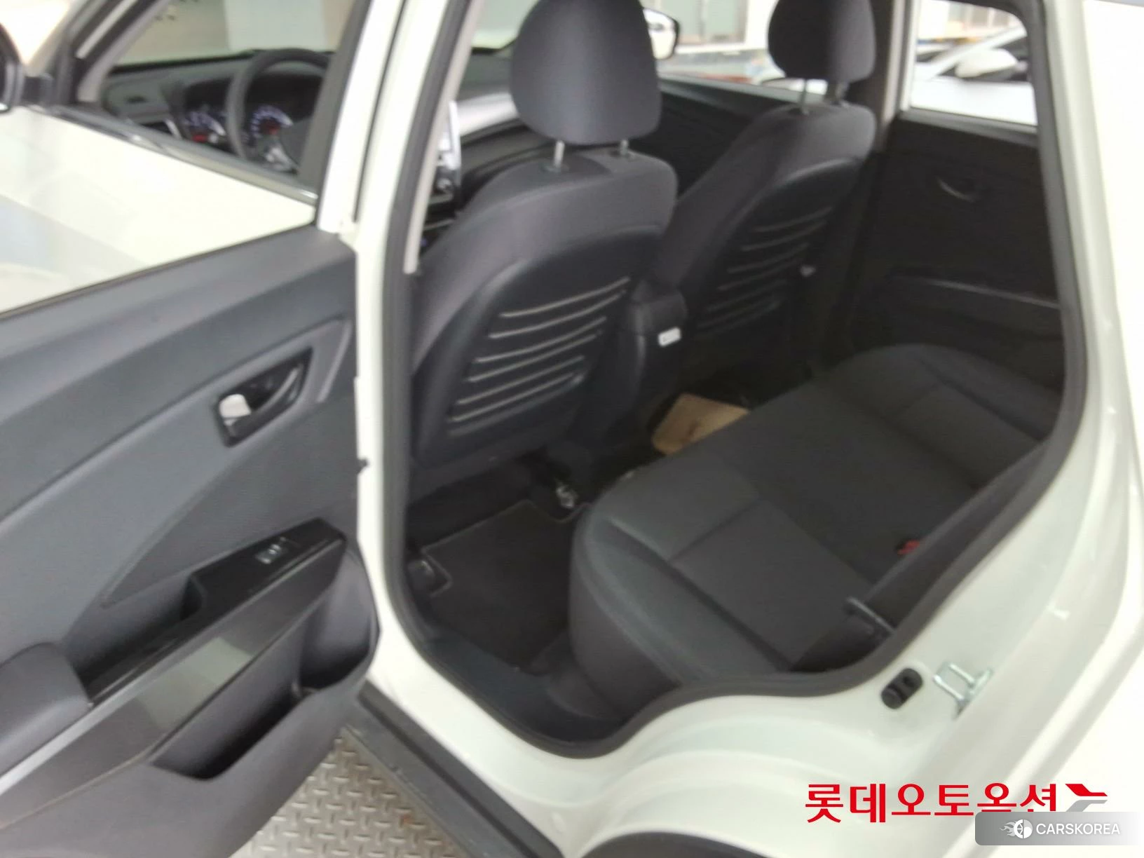 SsangYong Tivoli id 3875668 из Кореи 29