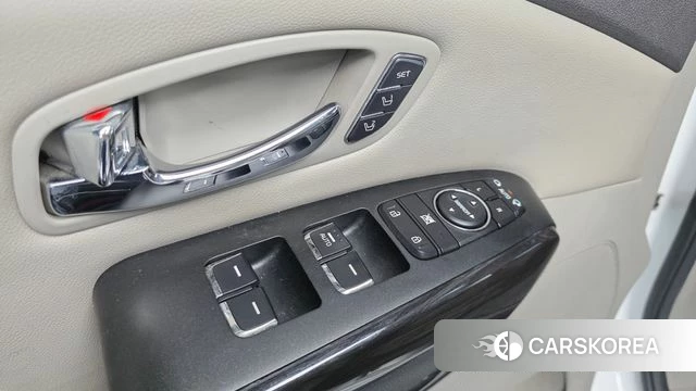 Kia All New Carnival id 4596387 из Кореи 29