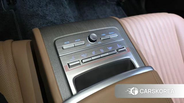Hyundai Grandeur (GN7) id 4413905 из Кореи 29