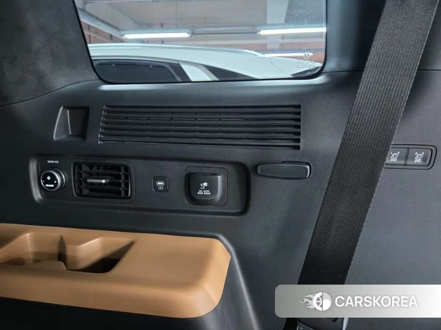 Hyundai Santa Fe (MX5) id 4222841 из Кореи 29