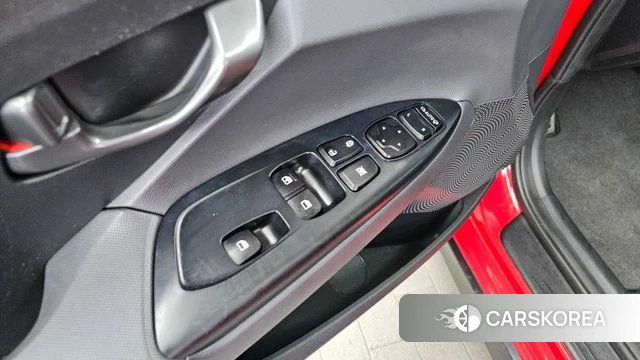 Hyundai Veloster (JS) id 4224942 из Кореи 29