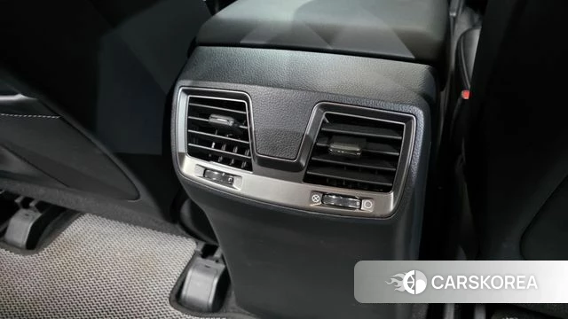 Ssangyong The New Rexton Sports Cannes id 4222765 из Кореи 29