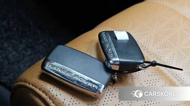 Land Rover Range Rover Velar id 4677667 из Кореи 29