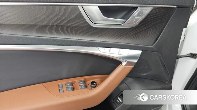 Audi A6 (C8) id 4530236 из Кореи 29