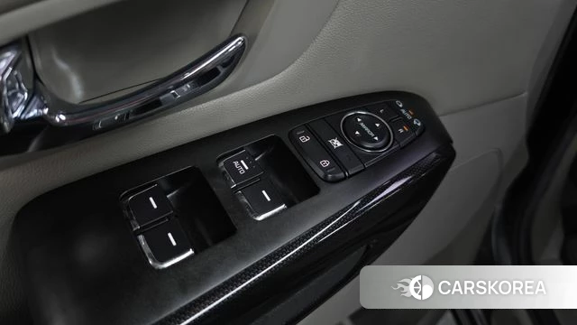 Kia All New Carnival id 4785903 из Кореи 29