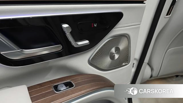 Mercedes-Benz EQS SUV X296 id 4725712 из Кореи 29