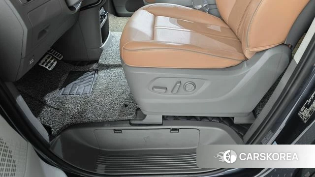 Hyundai Staria id 4917009 из Кореи 29