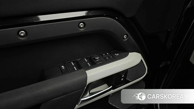 Land Rover Defender (L663) id 4717117 из Кореи 29