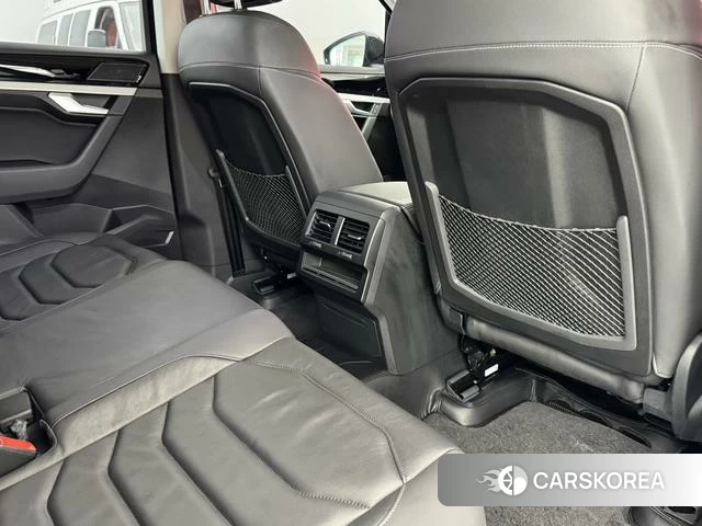 Volkswagen Touareg id 4297639 из Китая 29