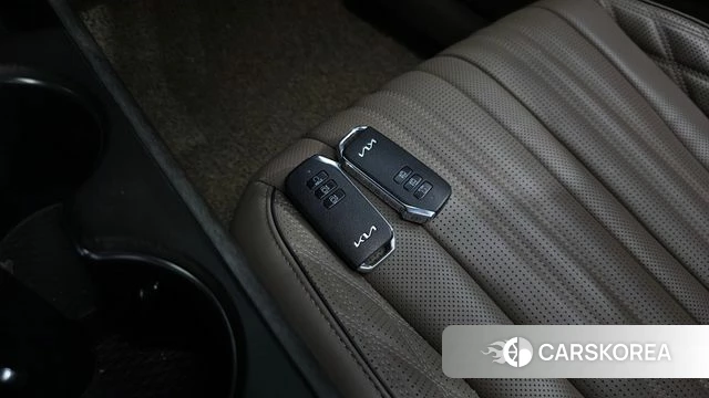 Kia K8 Hybrid id 4231152 из Кореи 29