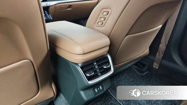 Hyundai Grandeur Hybrid (GN7) id 4897740 из Кореи 29