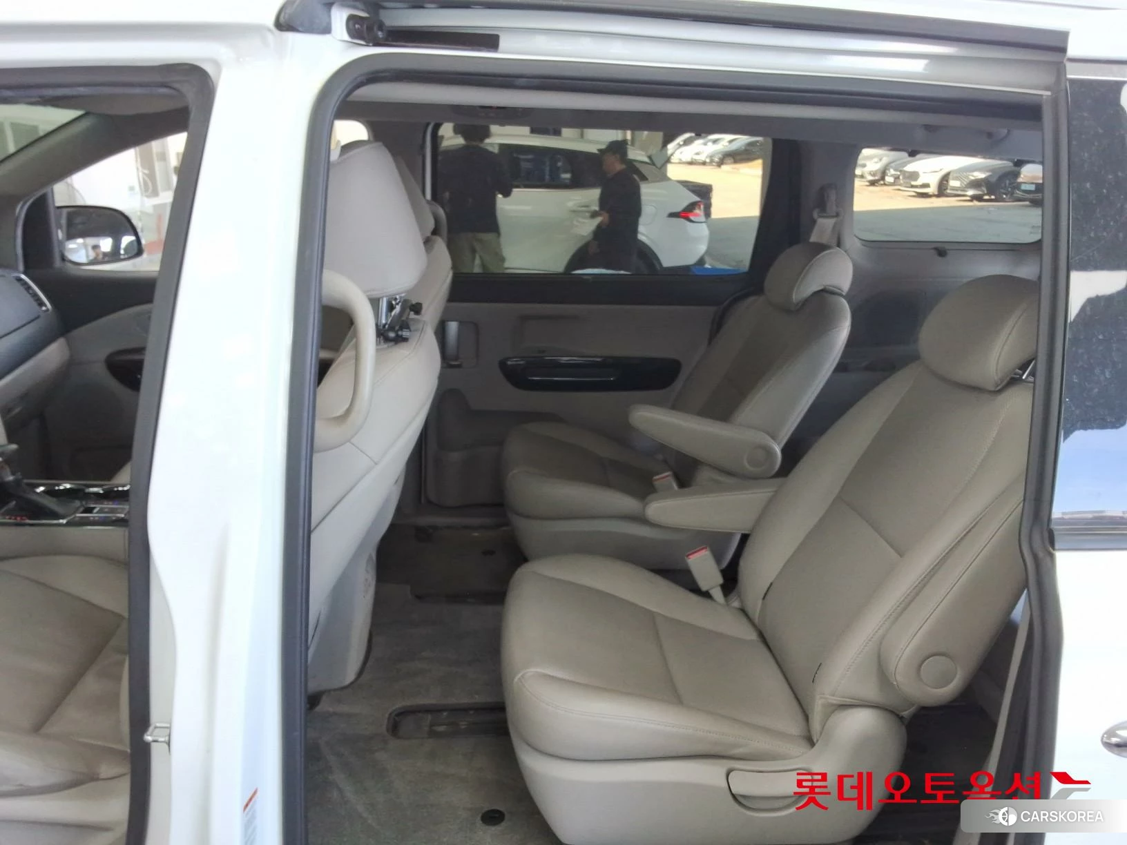 Kia Carnival id 4902436 из Кореи 29