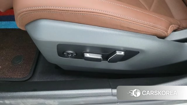 BMW 5 Series (G60) id 4777941 из Кореи 29
