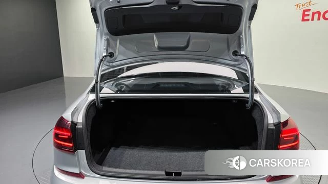Volkswagen The New Passat id 4285953 из Кореи 29
