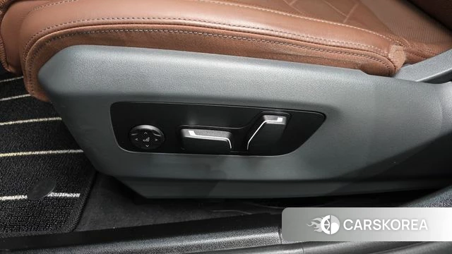 BMW 5 Series (G60) id 4248828 из Кореи 29